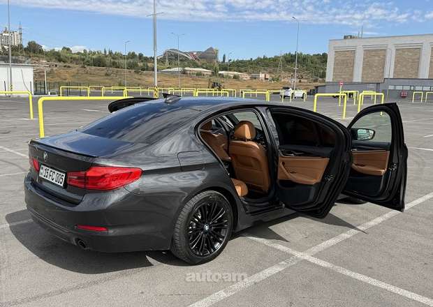 BMW 530 2019 — photo 10