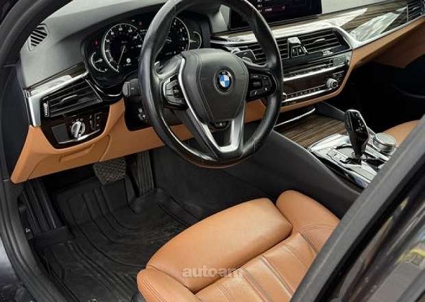 BMW 530 2019 — photo 11