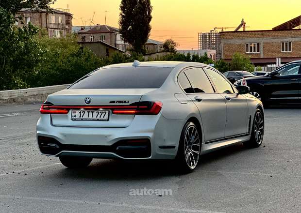 BMW 750 2018 — լուսանկար 9