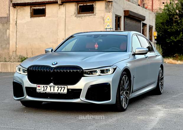 BMW 750 2018 — լուսանկար 2
