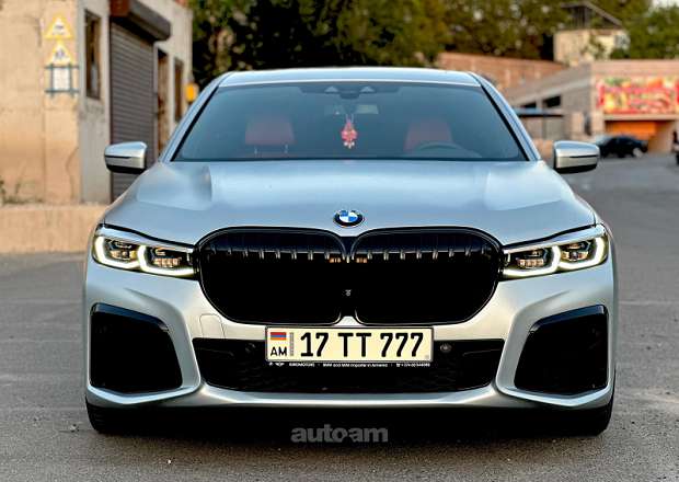 BMW 750 2018 — լուսանկար 1