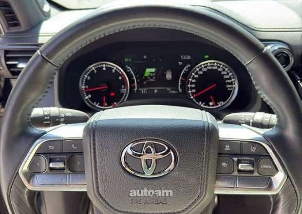 Toyota Land Cruiser 300 2024 — լուսանկար 10
