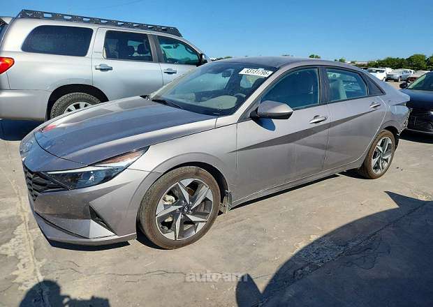 Hyundai Elantra 2022 — photo 1