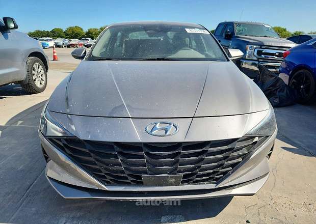 Hyundai Elantra 2022 — photo 5