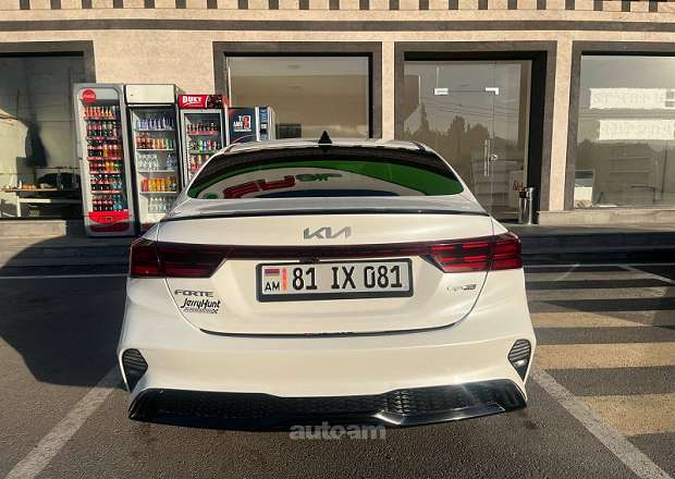 Kia Forte 2022 — photo 2