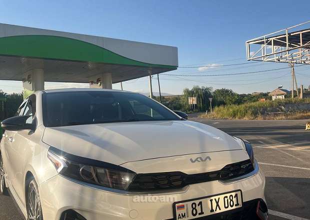Kia Forte 2022 — photo 1