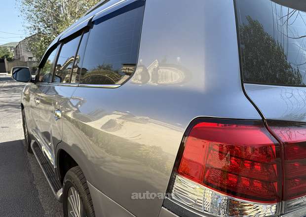 Lexus LX 570 2009 — լուսանկար 5