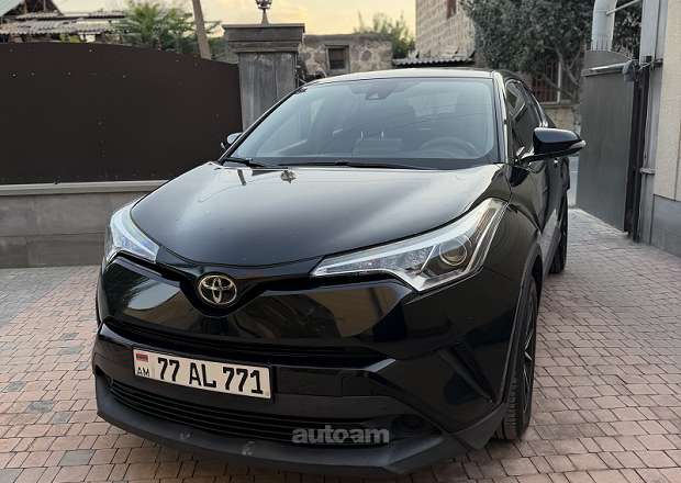 Toyota C-HR 2019 — լուսանկար 2