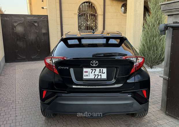 Toyota C-HR 2019 — լուսանկար 5