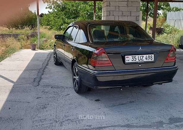 Mercedes-Benz C 220 1995 — photo 10