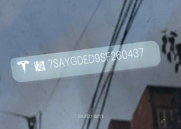 Tesla Model Y 2024 — photo 10