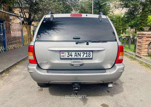 Jeep Grand Cherokee 2001 — լուսանկար 2