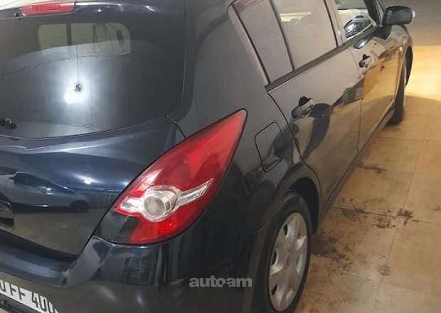Nissan Tiida 2008 — photo 2