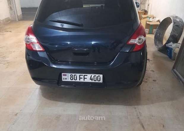 Nissan Tiida 2008 — photo 3