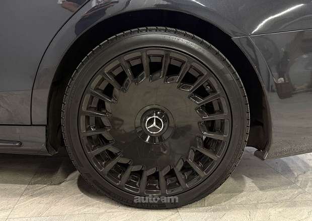 Mercedes-Benz S 560