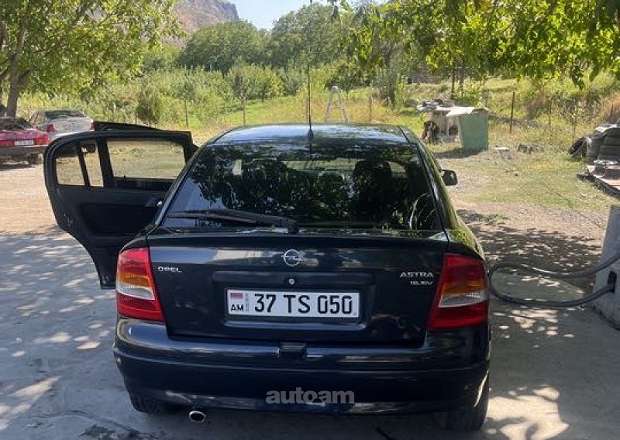 Opel Astra 1998 — լուսանկար 2