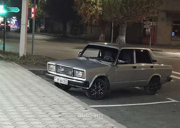 VAZ (Lada) 2107 2010 — լուսանկար 11