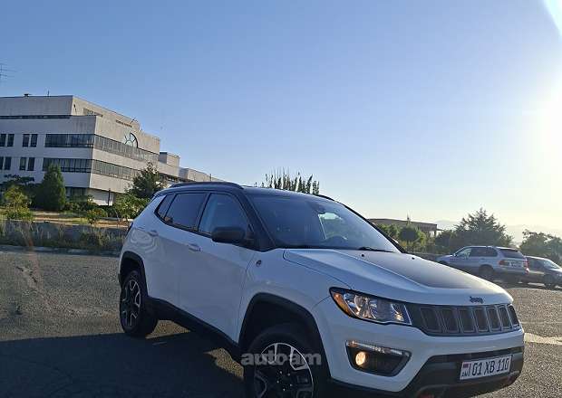 Jeep Compass 2020 — լուսանկար 2