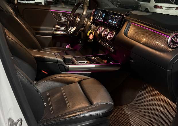Mercedes-Benz GLA 35 AMG 2021 — photo 11