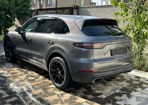 Porsche Cayenne 2021 — լուսանկար 6