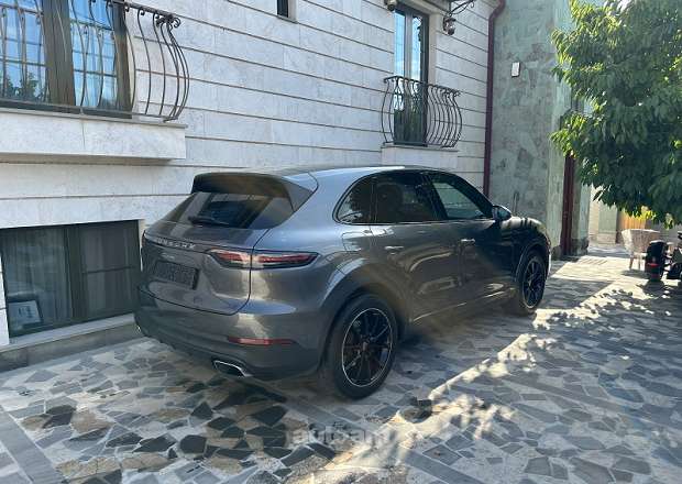 Porsche Cayenne 2021 — լուսանկար 2