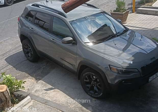 Jeep Cherokee 2019 — photo 2