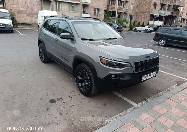 Jeep Cherokee 2019 — photo 4