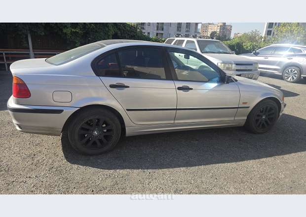 BMW 318 2001 — photo 2