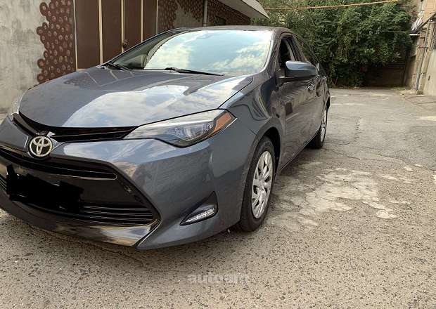 Toyota Corolla 2018 — լուսանկար 2
