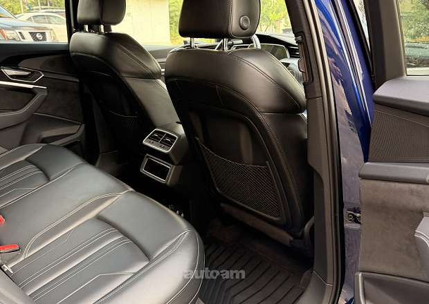 Audi e-tron 2020 — photo 4
