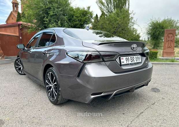 Toyota Camry 2019 — լուսանկար 6