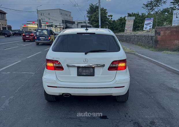 Mercedes-Benz B 170 2009 — լուսանկար 3