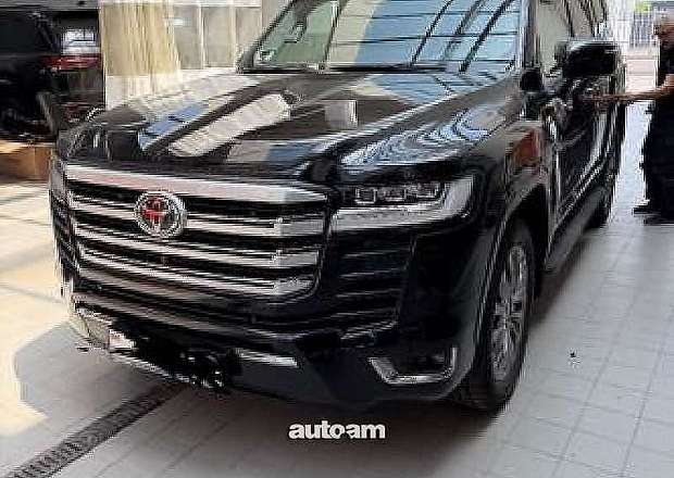 Toyota Land Cruiser 300 2025 — photo 1