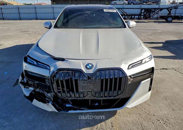 BMW 740