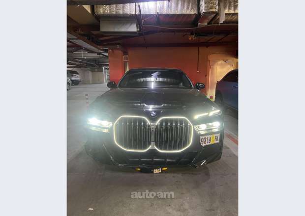 BMW 740