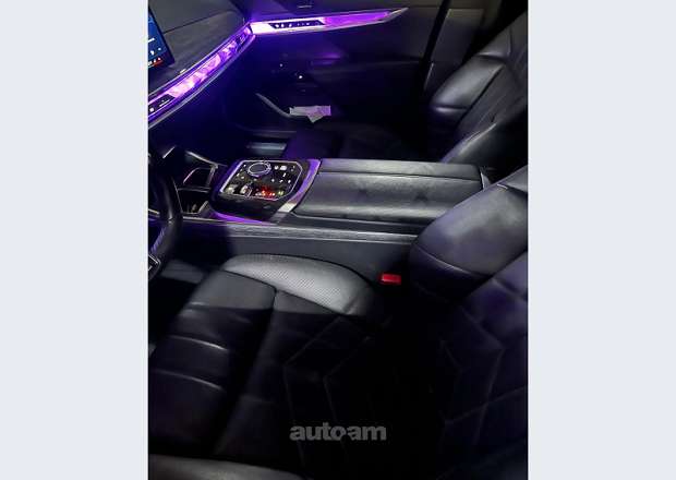 BMW 740