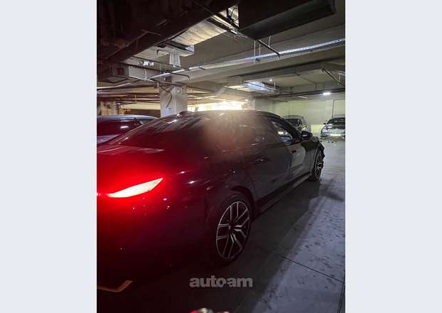 BMW 740