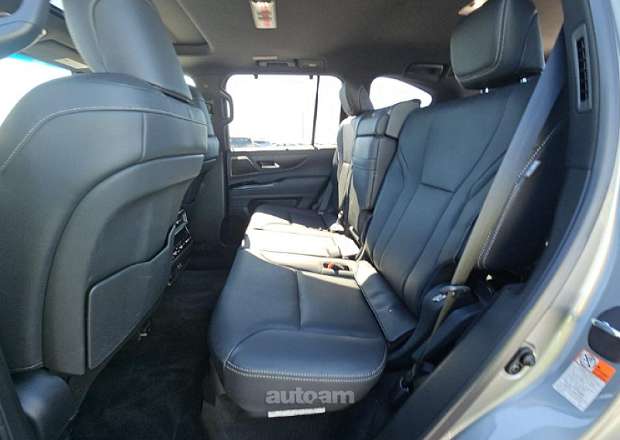 Lexus LX 600