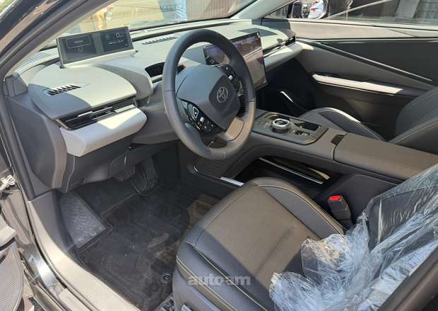 Toyota bZ5