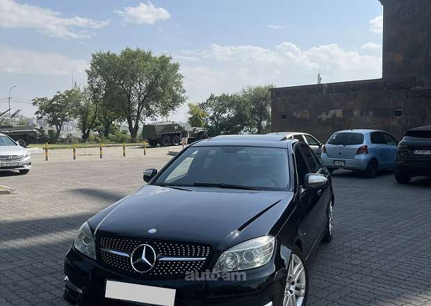 Mercedes-Benz C 300 2008 — լուսանկար 1