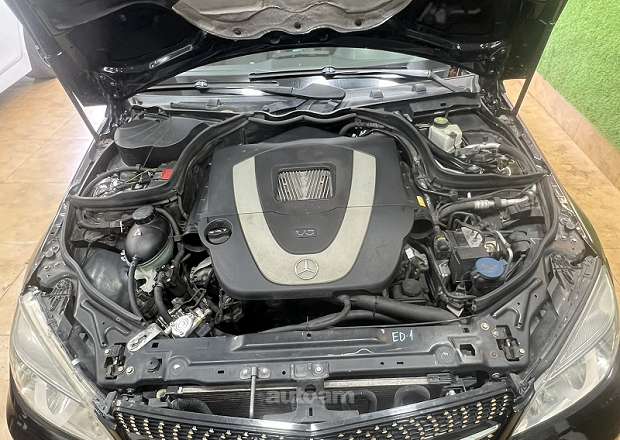 Mercedes-Benz C 300 2008 — լուսանկար 3