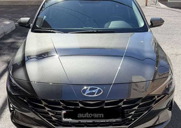 Hyundai Elantra 2023 — photo 1