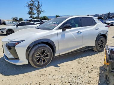 Lexus RZ 300  2026 