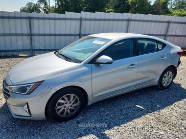 Hyundai Elantra  2020 