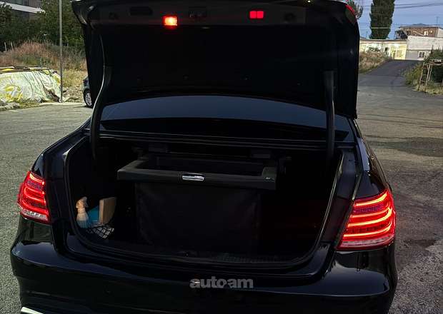Mercedes-Benz E 350 2014 — լուսանկար 12