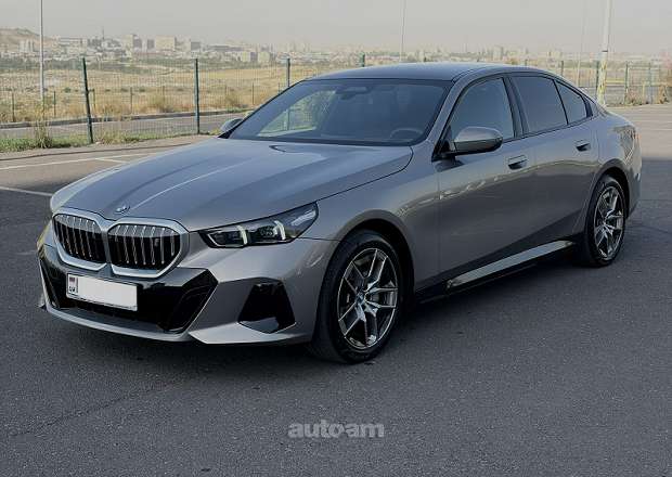 BMW i5 2024 — photo 1