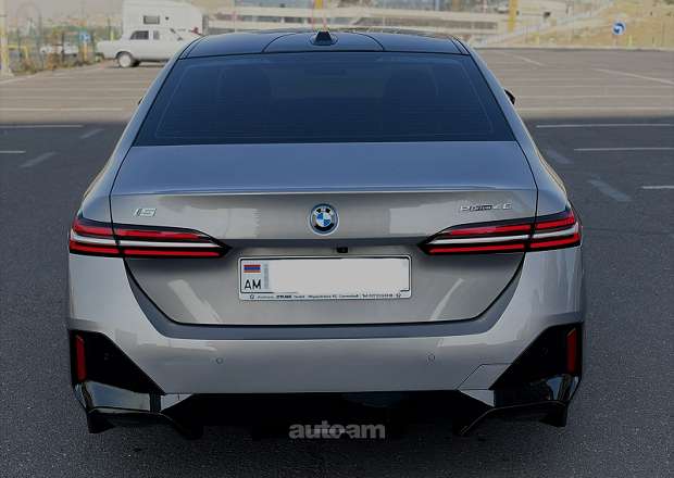 BMW i5 2024 — photo 7