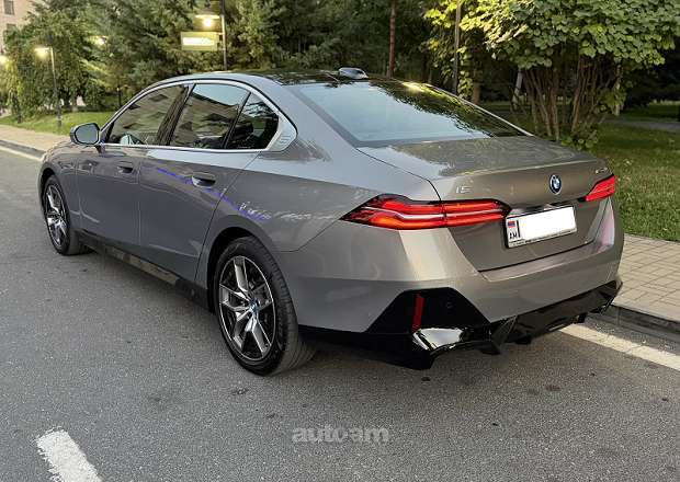 BMW i5