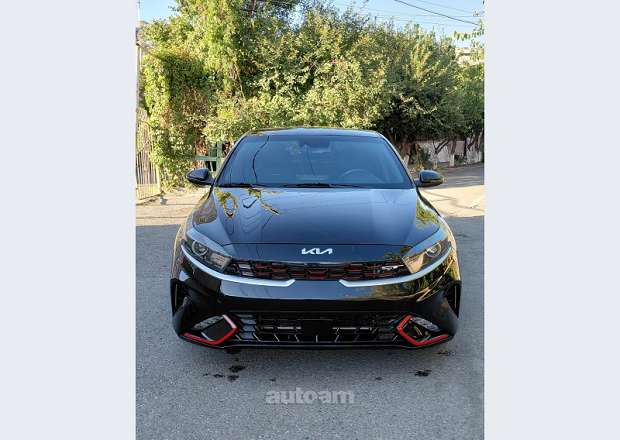 Kia Forte 2022 — լուսանկար 1