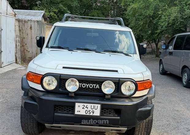 Toyota FJ Cruiser 2008 — photo 1